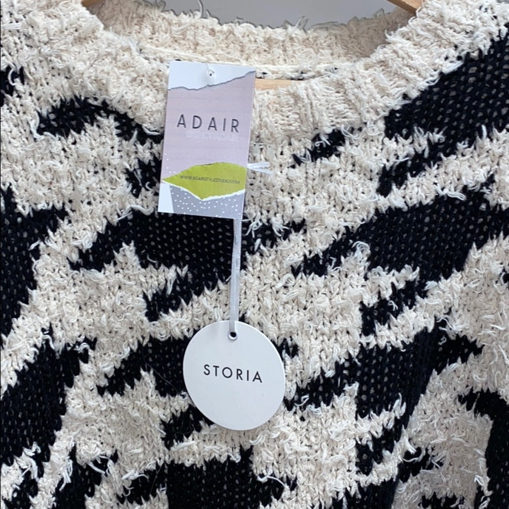 Sweater - Picture 2 of 2